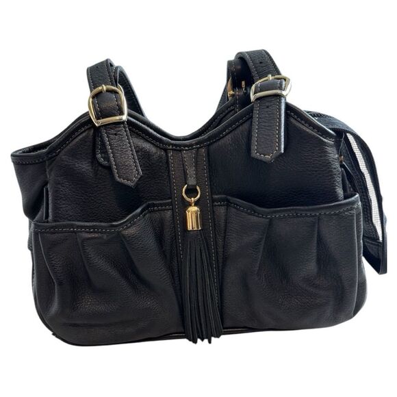 Petote Metro Petite Dog Carrier. For under 4 pounds - Picture 2 of 6